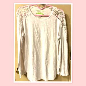 Earth Yoga White Long Sleeve T-Shirt ~ Size XL